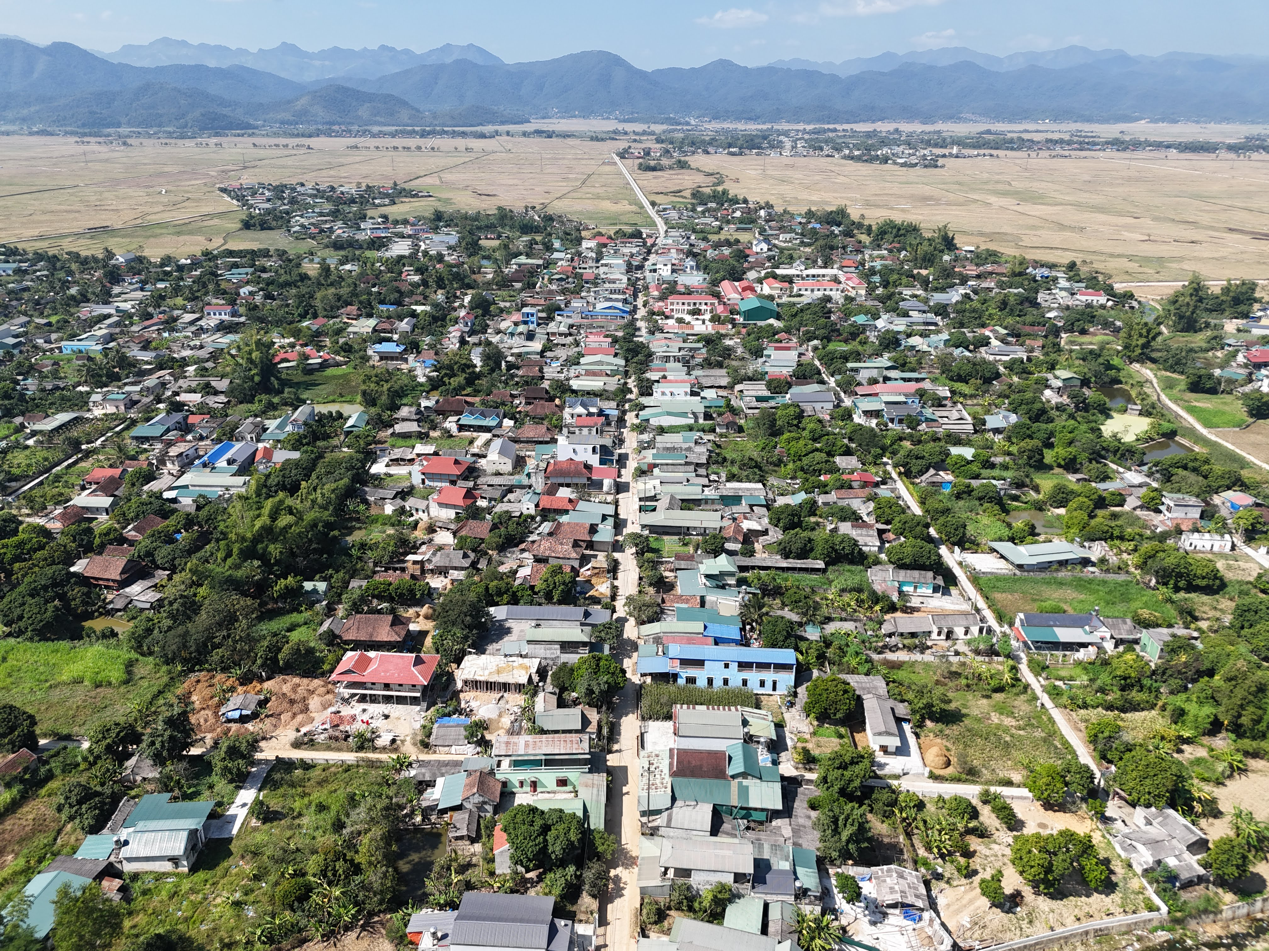 Quang-Dat-Dien-Bien7.jpg